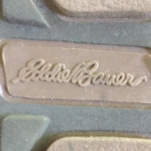 Eddie Bauer Velcro sandals - Picture 4 of 4